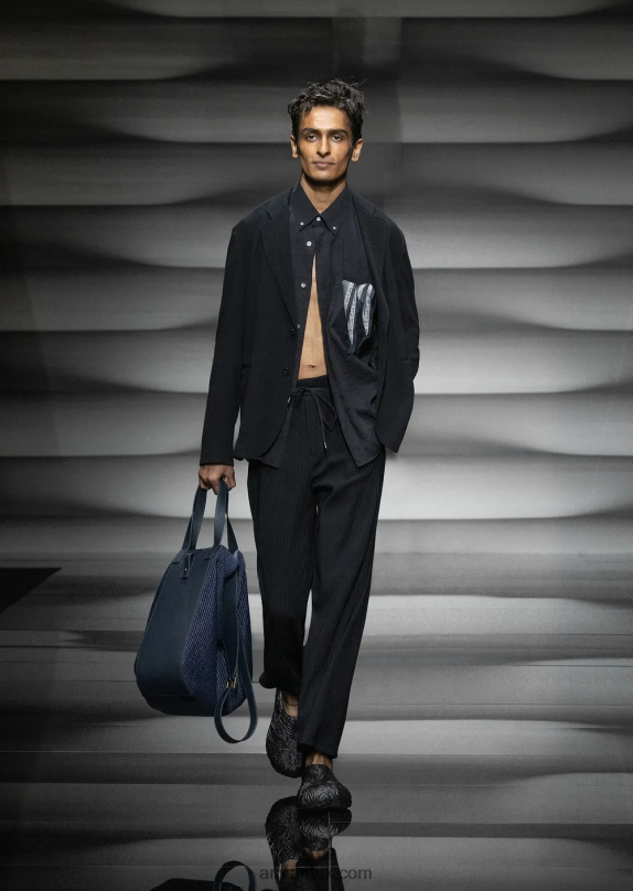 Short-Sleeved Button-Down Shirt In Peachskin Modal Men VP6Z81060 Armani Black