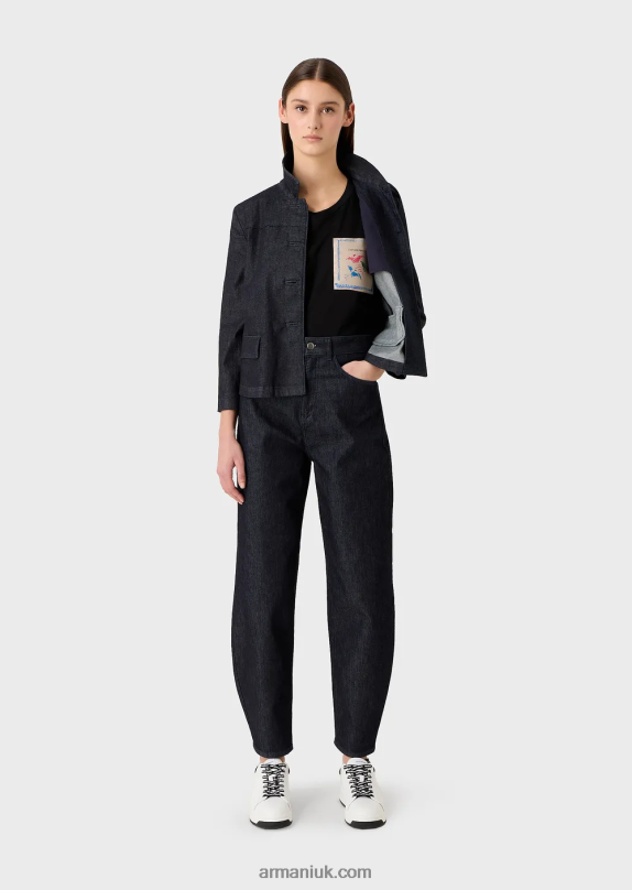 Light Organic-Jersey T-Shirt With Collection Logo Patch Women VP6Z8439 Armani Black